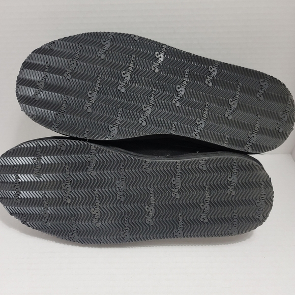 MyPillow MySlippers Men\'s Slip-On Black Suede Leather Slippers 4 Tier Cushion